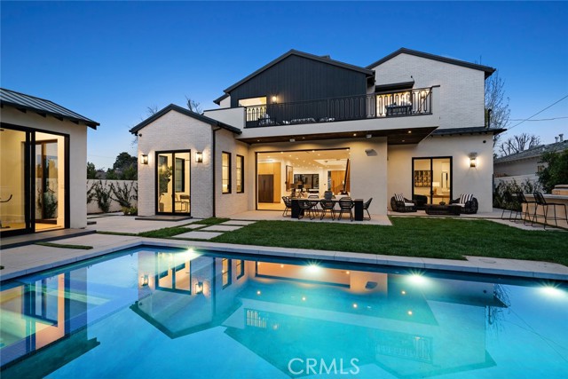 5 Bed Home for Sale in Encino, California