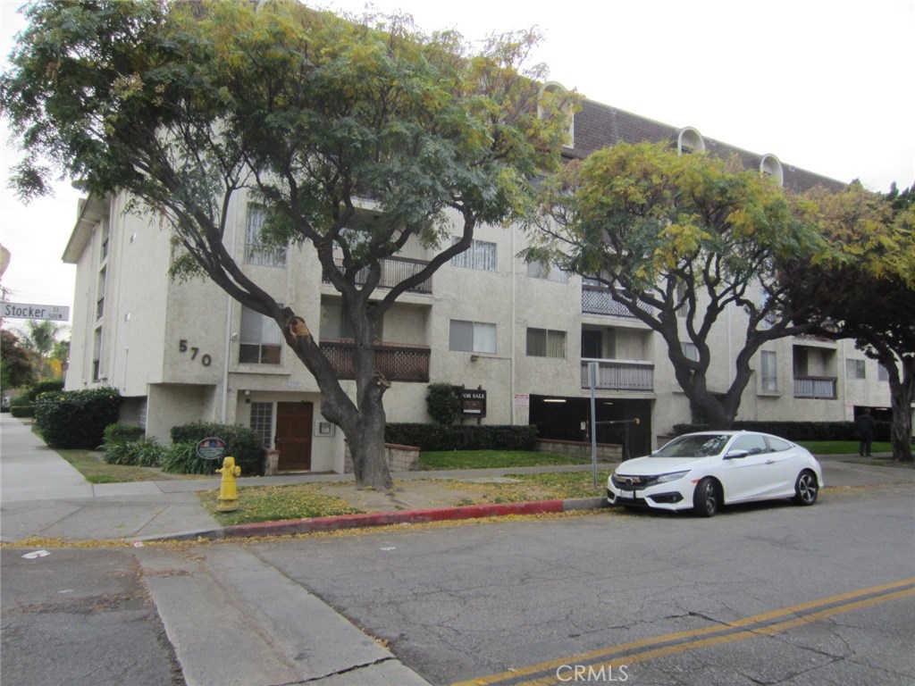 Photo for 570 W Stocker Street, 214, Glendale, CA 91202 - Listing #SR-19274904 570 W Stocker Street, 214, Glendale, CA 91202