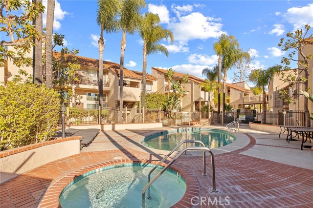 2 Bed Home for Sale in Calabasas, California