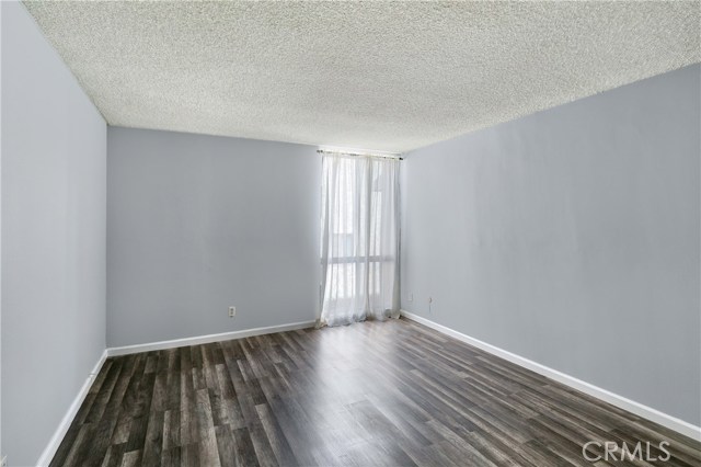 1 Bed Home for Sale in Encino, California