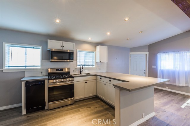 6 Bed Home for Sale in Venice, California
