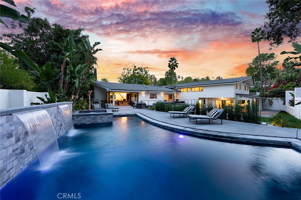 Photo of 5265 DEL MORENO DRIVE, Woodland Hills, CA 91364