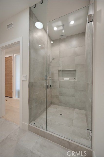 3 Bed Home for Sale in Encino, California