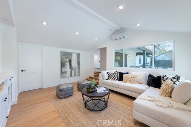 4 Bed Home for Sale in Encino, California