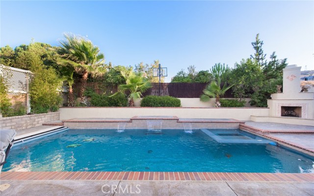 4 Bed Home for Sale in Palmdale, California