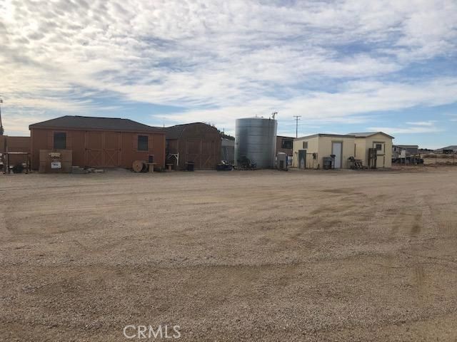 3 Bed Home for Sale in Mojave, California