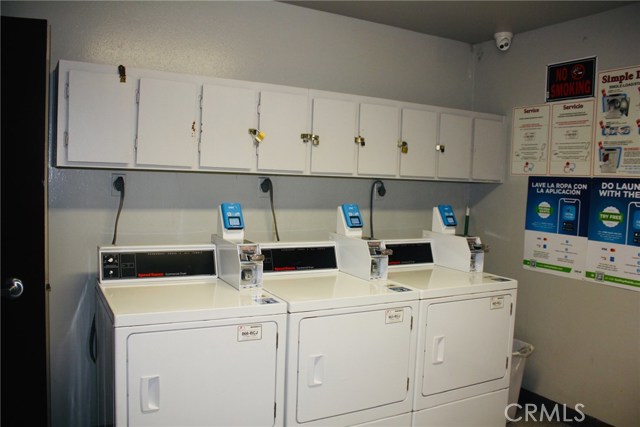 1 Bed Home for Sale in Encino, California