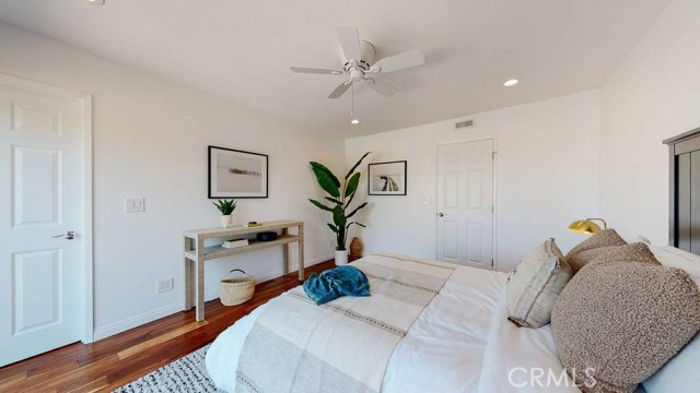 1427 12th Street, Manhattan Beach, California 90266, 2 Bedrooms Bedrooms, ,3 BathroomsBathrooms,Residential,Sold,12th,SR20201962