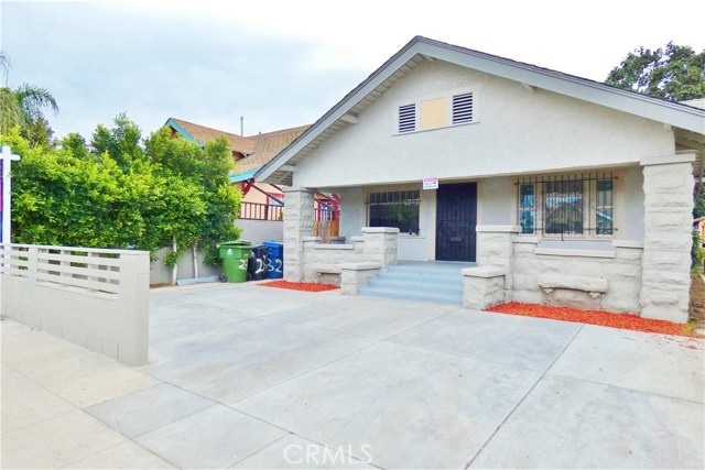 3 Bed Home for Sale in Los Angeles, California