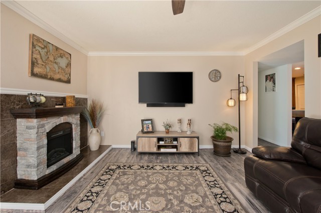 4 Bed Home for Sale in Newhall, California