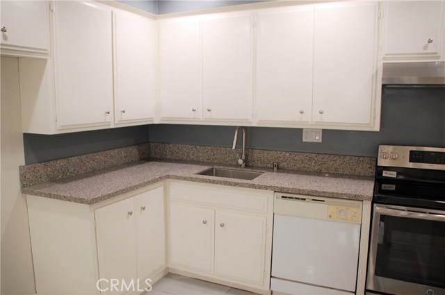 1 Bed Home for Sale in North Hollywood, California