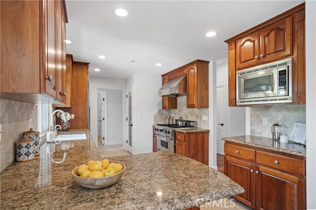 817 Garnet Street, Redondo Beach, California 90277, 3 Bedrooms Bedrooms, ,3 BathroomsBathrooms,Residential,Sold,Garnet,SR20234733