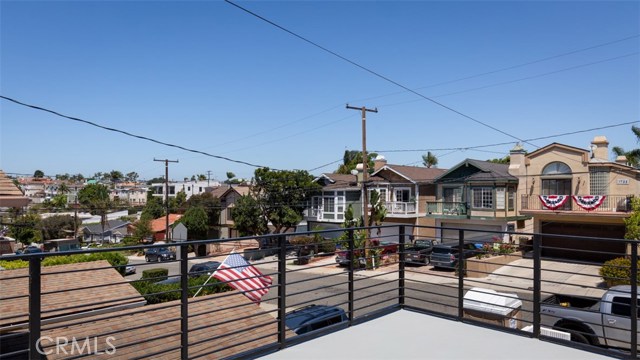1734 Spreckels Lane, Redondo Beach, California 90278, 3 Bedrooms Bedrooms, ,3 BathroomsBathrooms,Residential,Sold,Spreckels,SR20155504