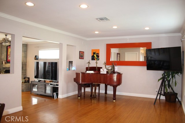 3 Bed Home for Sale in Granada Hills, California