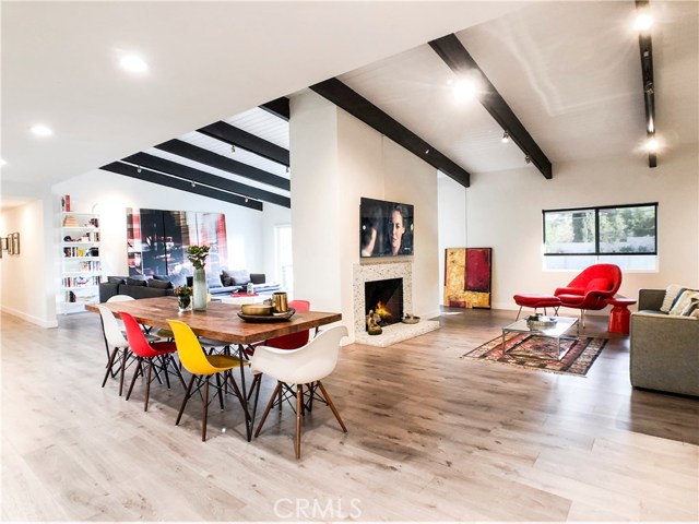 Photo of 5619 Wilhelmina Avenue, Woodland Hills, CA 91367