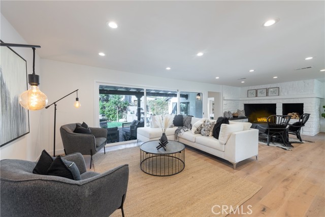 4 Bed Home for Sale in Encino, California
