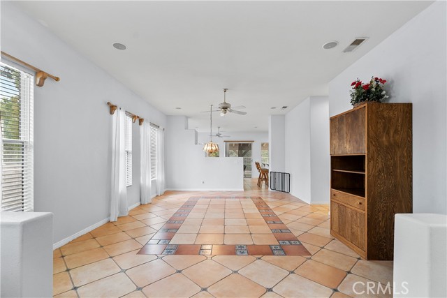 5 Bed Home for Sale in Saugus, California
