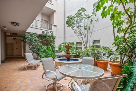 2 Bed Home for Sale in Studio City, California