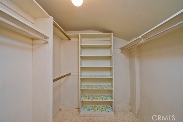4 Bed Home for Sale in Valley Village, California