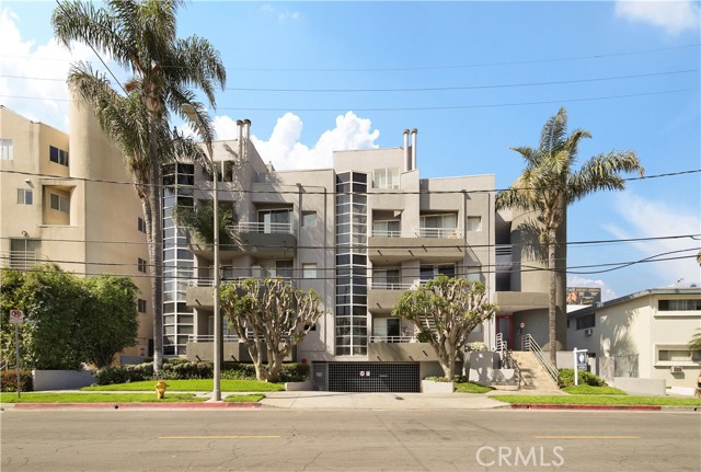2 Bed Home for Sale in Encino, California