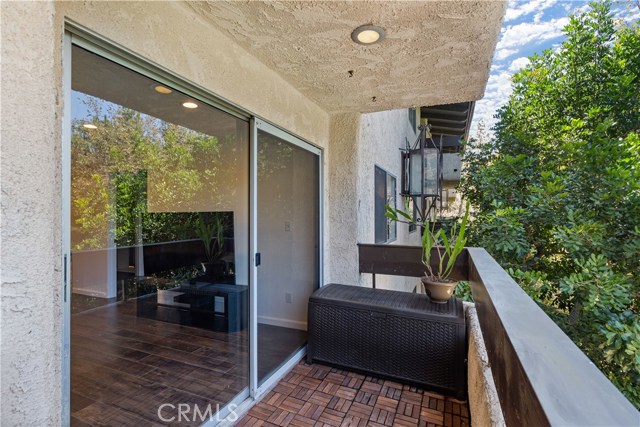 2 Bed Home for Sale in Los Angeles, California