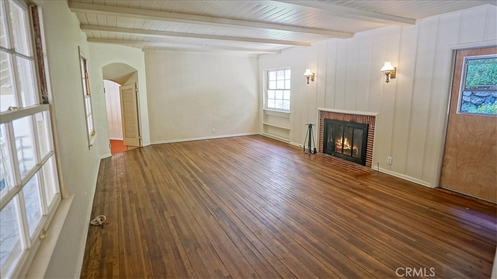 Photo for 2592 E Chevy Chase Drive, Glendale, CA 91206 - Listing #SR-19139561 2592 E Chevy Chase Drive, Glendale, CA 91206