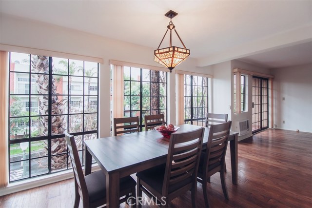 2 Bed Home for Sale in Los Angeles, California