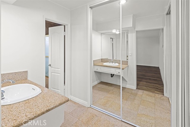 2 Bed Home for Sale in Sherman Oaks, California
