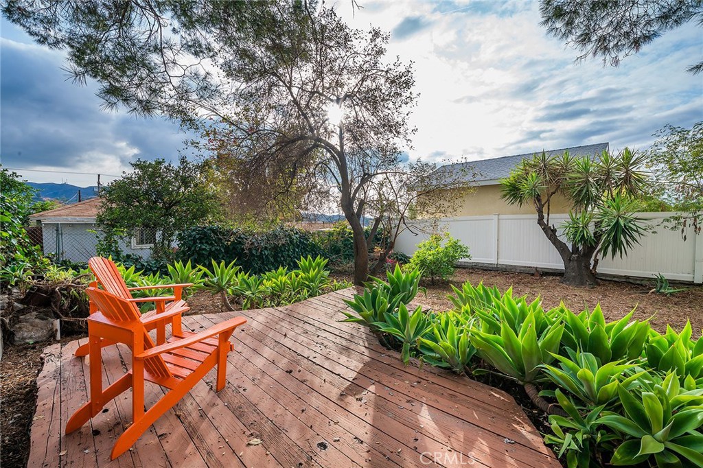 Photo for 6916 Beckett Street, Tujunga, CA 91042 - Listing #SR-19276702 6916 Beckett Street, Tujunga, CA 91042