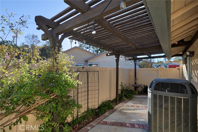 2 Bed Home for Sale in Newhall, California