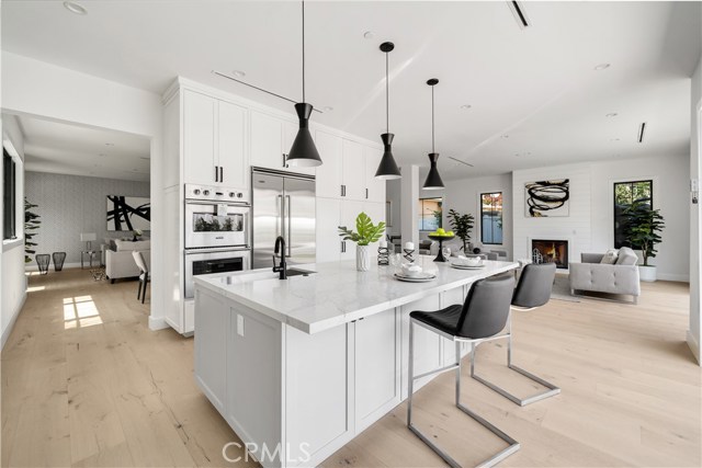 5 Bed Home for Sale in Encino, California