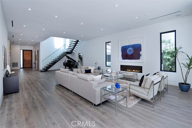 5 Bed Home for Sale in Sherman Oaks, California