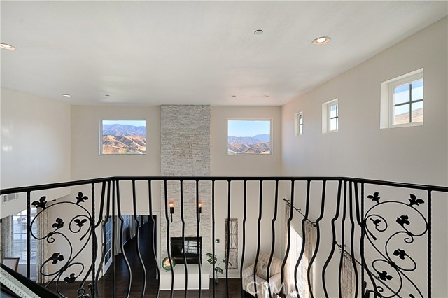 3 Bed Home for Sale in Agua Dulce, California