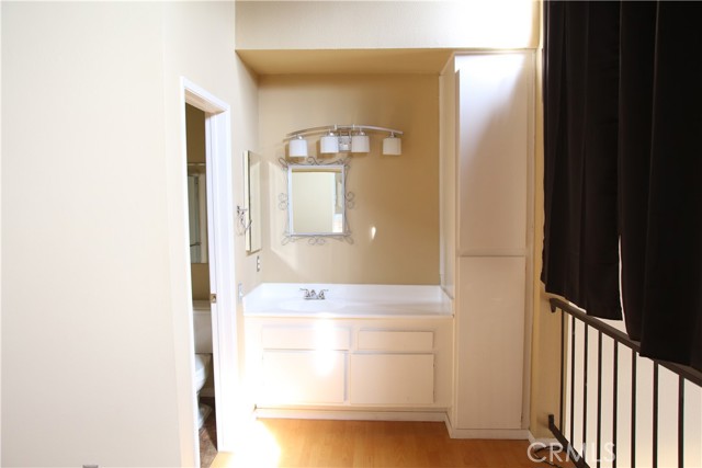 1 Bed Home for Sale in Encino, California