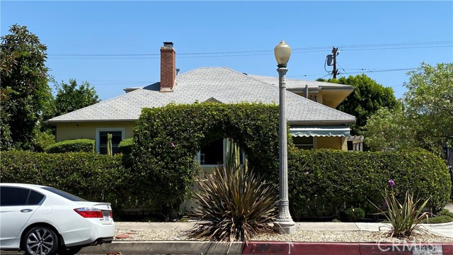  Income Home for Sale in Studio City, California