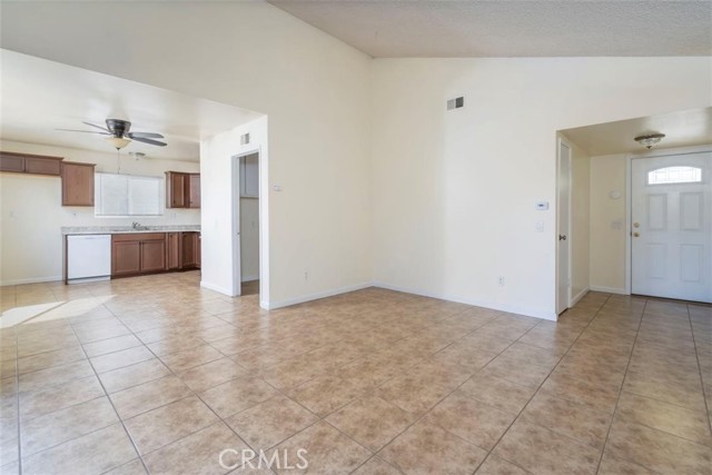 2 Bed Home for Sale in Canyon Country, California