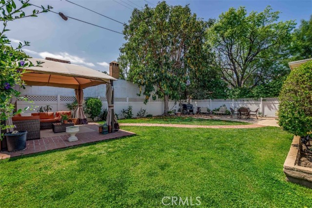 2 Bed Home for Sale in Lake Balboa, California