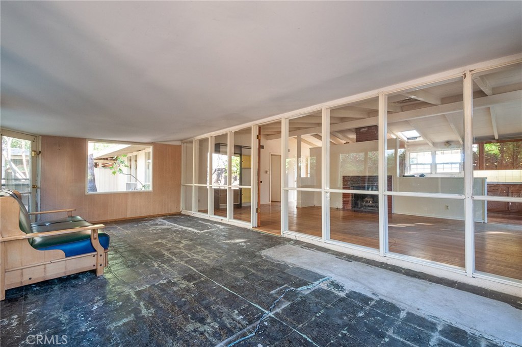 Photo for 9743 PALI Avenue, Tujunga, CA 91042 - Listing #SR-19267232 9743 PALI Avenue, Tujunga, CA 91042