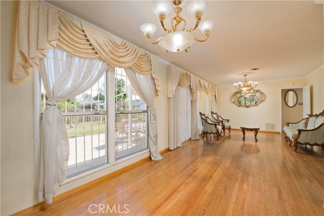 3 Bed Home for Sale in Granada Hills, California