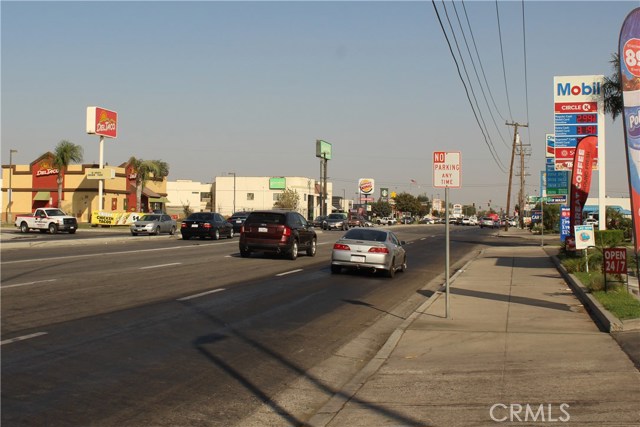 White, 93304, ,Commercial,For Sale,White,SR20204231