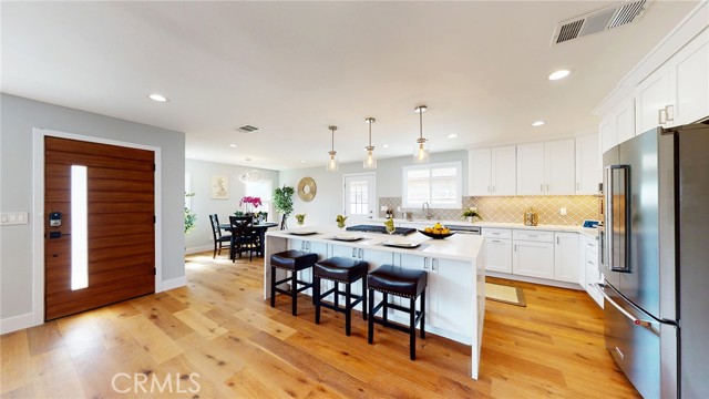 4 Bed Home for Sale in Los Angeles, California
