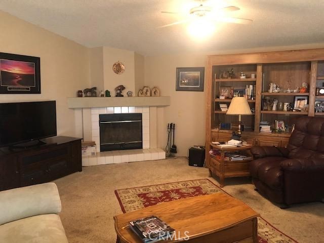 3 Bed Home for Sale in Mojave, California