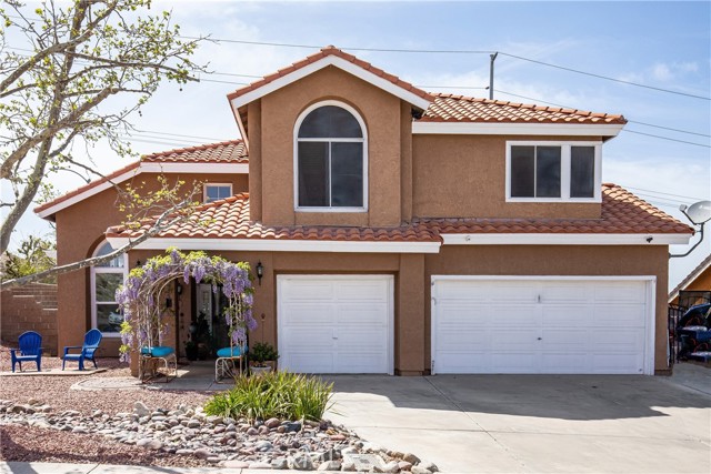 Detail Gallery Image 1 of 1 For 38609 Amberwood Dr, Palmdale,  CA 93551 - 4 Beds | 2/1 Baths