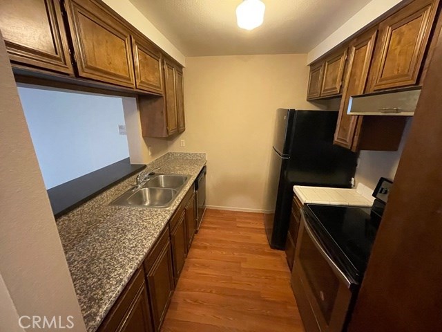 1 Bed Home for Sale in Encino, California