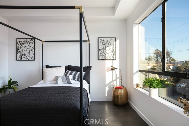 2 Bed Home for Sale in Hollywood, California