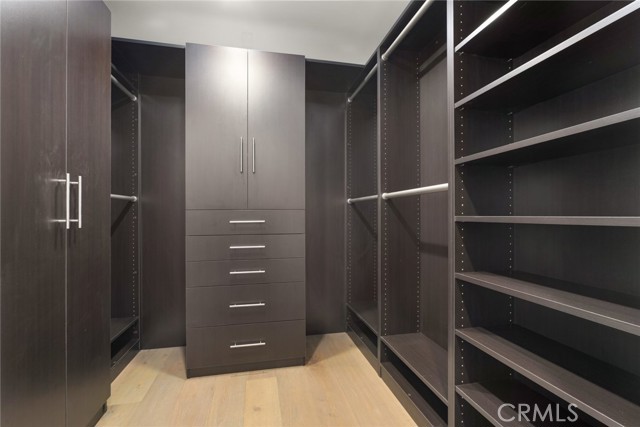 3 Bed Home for Sale in Sherman Oaks, California
