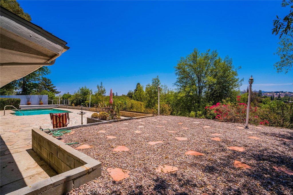Photo for 5545 Ostin Avenue, Woodland Hills, CA 91367 - Listing #SR-19232071 5545 Ostin Avenue, Woodland Hills, CA 91367