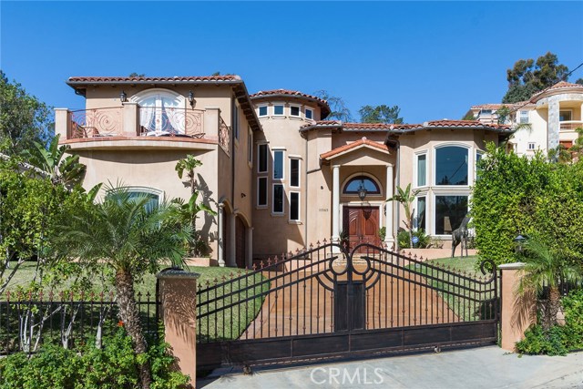 5 Bed Home for Sale in Granada Hills, California