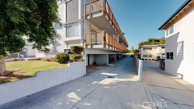 1427 12th Street, Manhattan Beach, California 90266, 2 Bedrooms Bedrooms, ,3 BathroomsBathrooms,Residential,Sold,12th,SR20201962