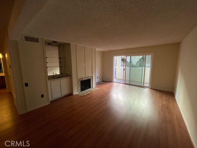 1 Bed Home for Sale in Encino, California